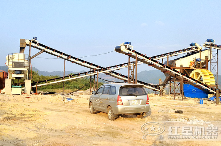 小型全套碎沙机设备“震撼出击”制砂现场，更有厂家优惠报价